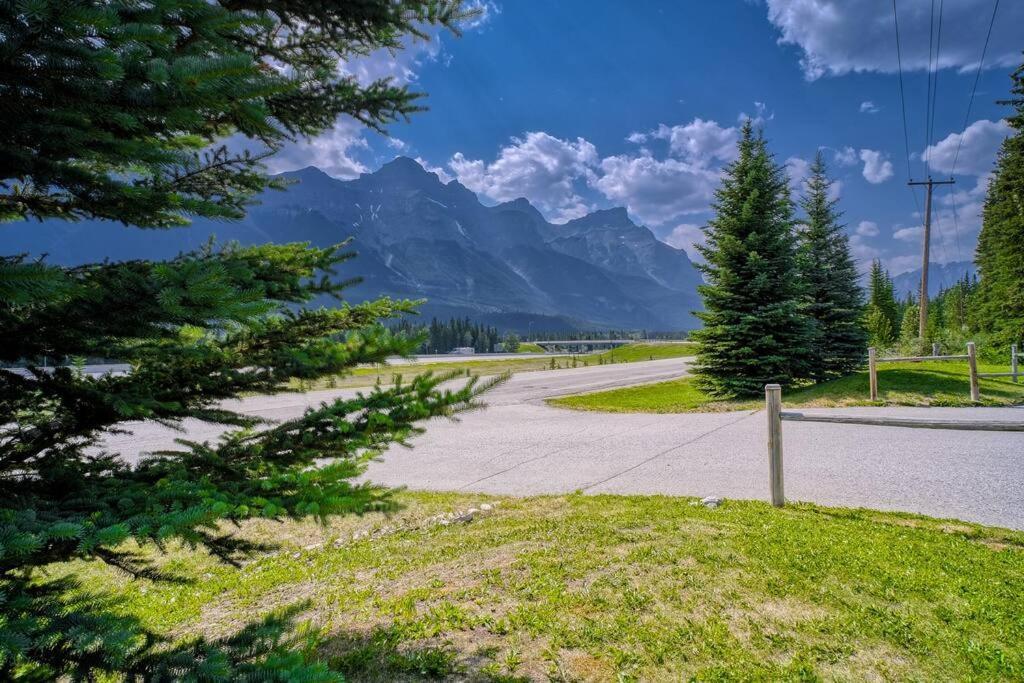 5 Mins To Banff - Cozy Townhome 2Br&2Bath - Banff Pass Included Canmore Exterior photo