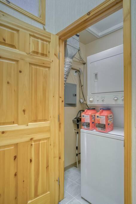 5 Mins To Banff - Cozy Townhome 2Br&2Bath - Banff Pass Included Canmore Exterior photo